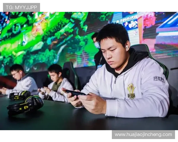 电竞赛事激情碰撞赛场高手云集展现无限荣耀与挑战