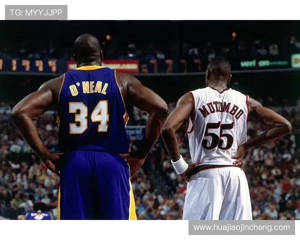 奥尼尔与穆托姆博身高对比分析及其在篮球场上的影响